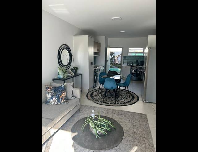 2 BEDROOM PROPERTY TO RENT IN FOURWAYS
